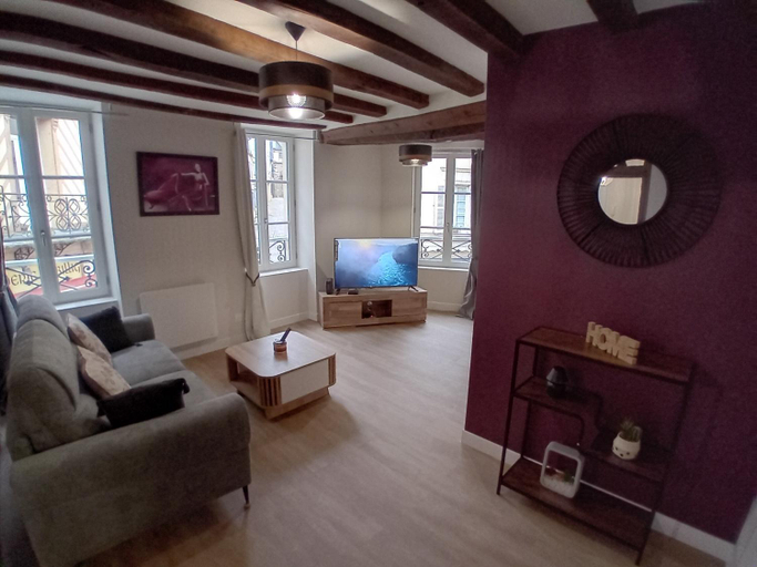 Others 5, LE VIEUX LAVAL, Mayenne