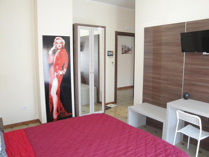 Bedroom 3, Bed & Breakfast Hollywood, Enna