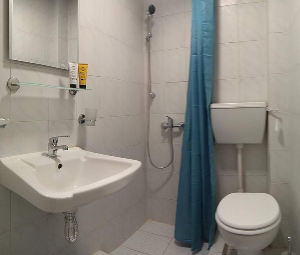 Bathroom, Fourni Sand, North Aegean