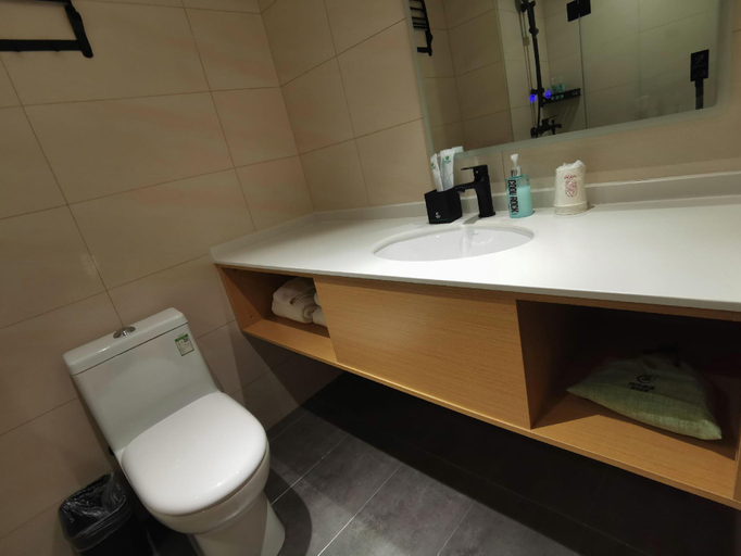 Bathroom 3, City Comfort Inn Xi'an Railway Station, Xi'an