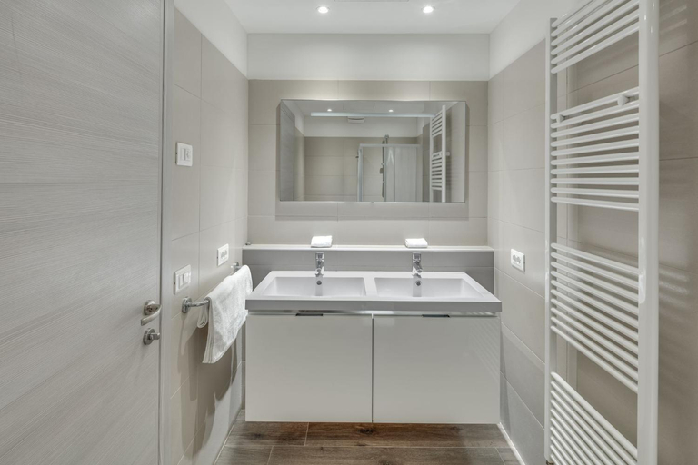 Bathroom 3, Tenuta di Palu, Verona