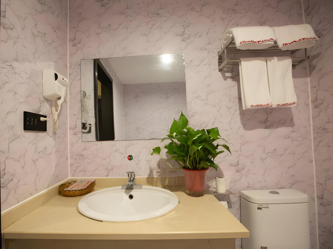 Bathroom, Shell Hotel Suzhou Zhangjiagang Jingang Town Central Plaza, Suzhou
