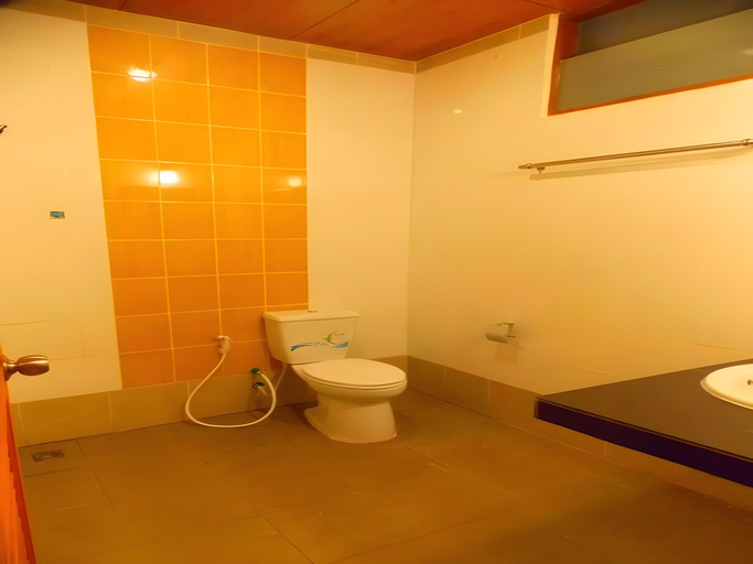 Bathroom 3, Pratum Resort, Takua Pa