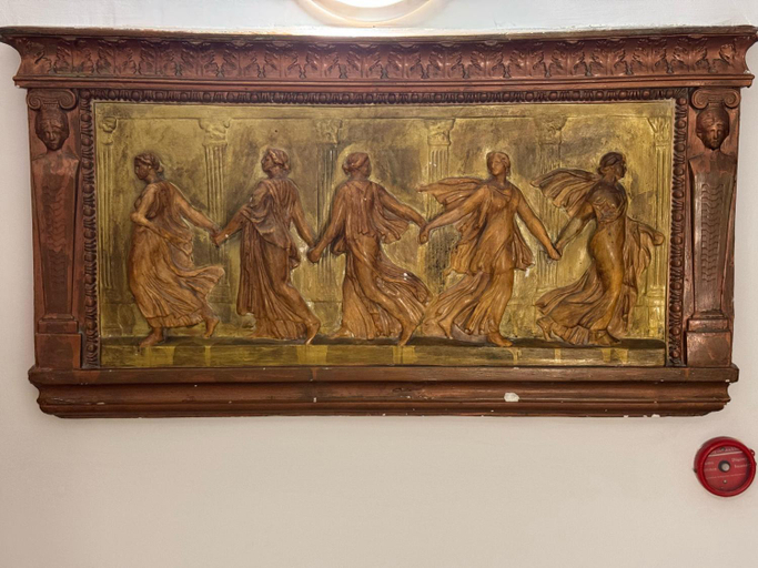 Others 3, Hanedan Hotel, Fatih