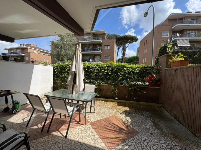 Others, camera con bagno privato, Rome