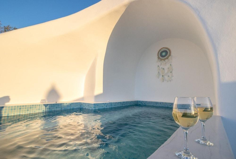 Sport & Beauty 5, Sun Angelos Oia - Luxury Cave Suites, South Aegean