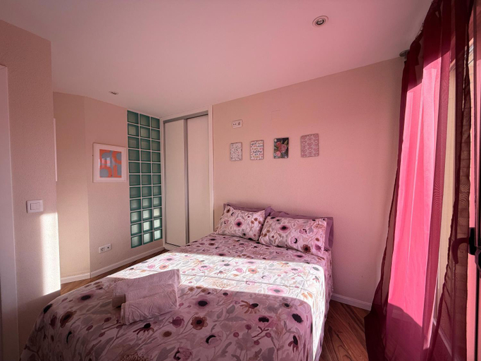 Bedroom, Encantador Atico a 2,6 km de la Playa, Alicante
