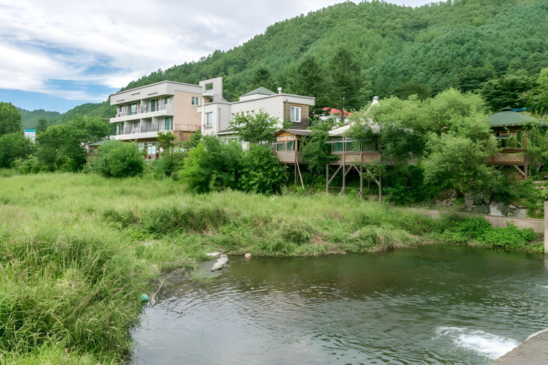 Others 2, Platy Pension, Hongcheon