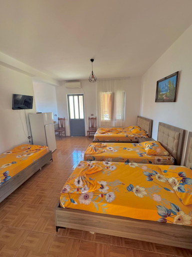 4, Hotel Martini, Shkodrës