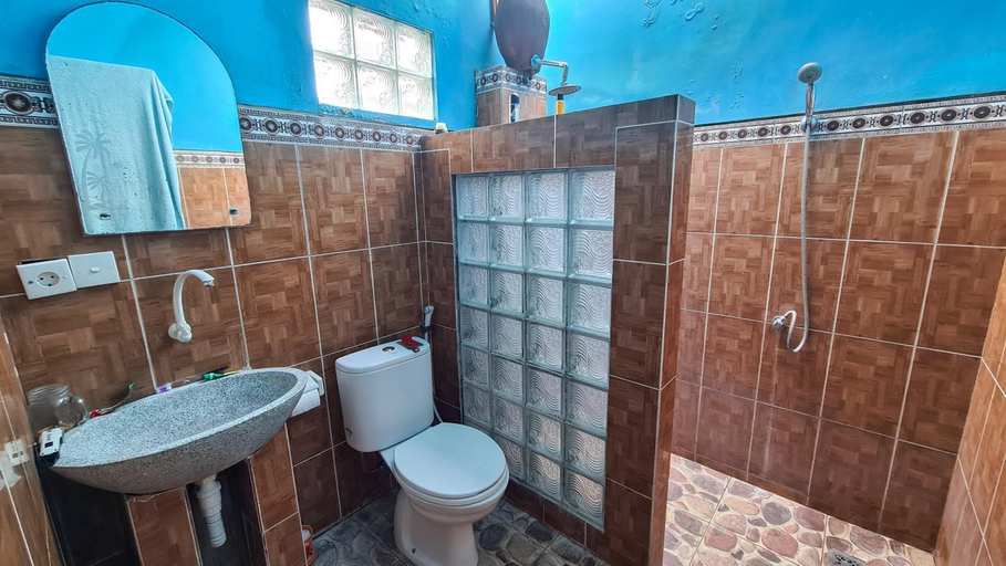 Bathroom 5, Bali Fab Dive Center - Hostel, Karangasem