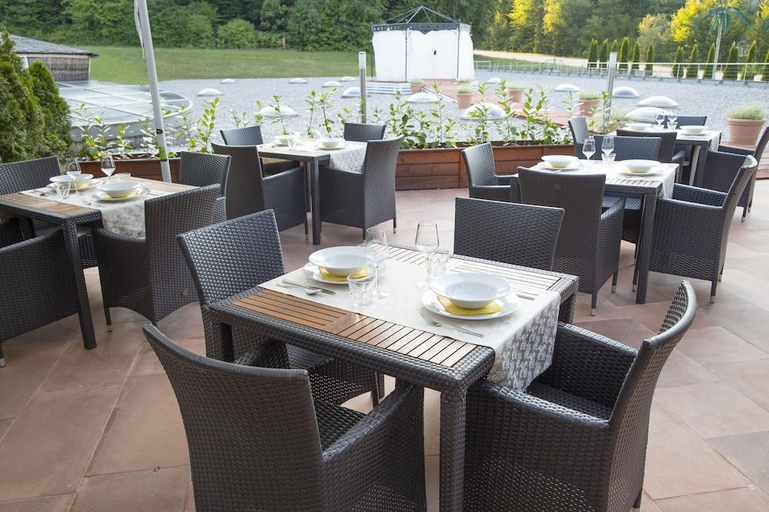 Food & Drinks 5, Kongo Hotel & Casino, Grosuplje