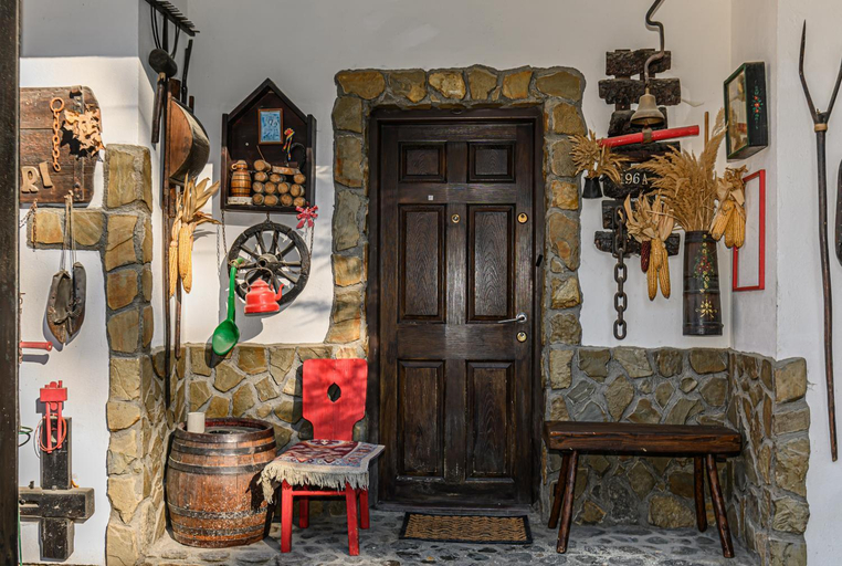 Others 4, Casa cu Amintiri - Authentic Cozy Cottage, Bran