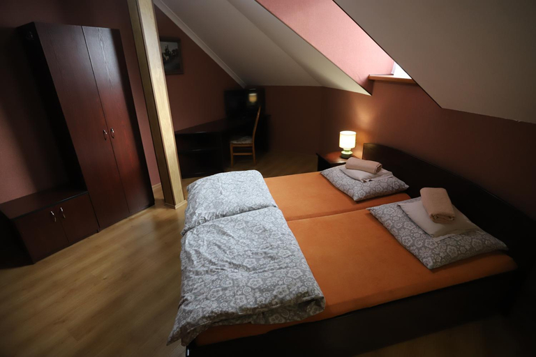 Others 3, Adampol Pokoje, Pszczyna