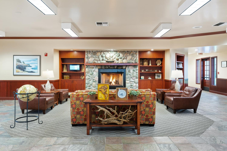 Public Area 2, Tolovana Inn, Clatsop