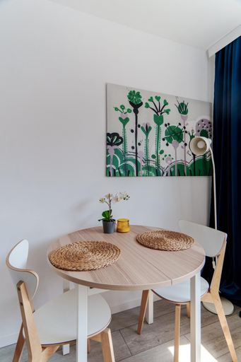 Others 5, The Park Suites, Warsaw