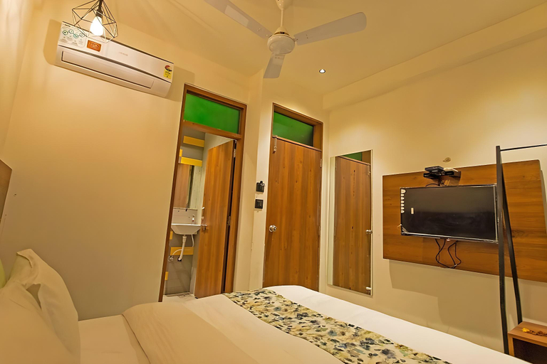 Bedroom 5, Nova Park, Rajkot