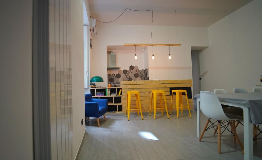 Others 4, Neapolitan Flat B&B, Napoli
