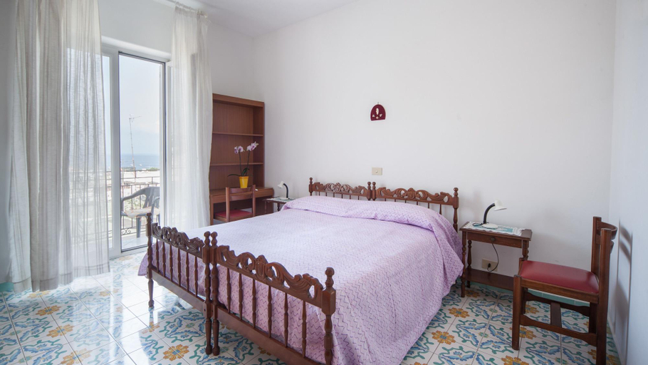 Bedroom 2, Villa Luna di Miele, Napoli