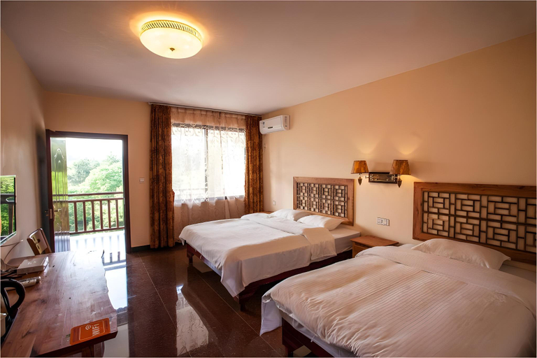 Bedroom 3, Yangshuo Riverside Retreat Hotel, Guilin