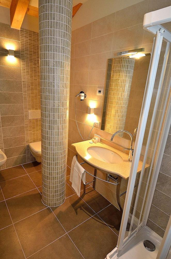 Bathroom 3, Hotel Autoespresso, Venezia