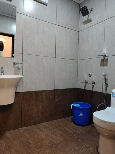 Bathroom 3, Birdwing Cottage munnar , Idukki