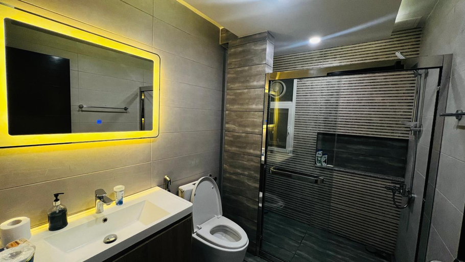 Bathroom 2, Premium Apartments Elysium Centaurus Islamabad-LMY, Islamabad