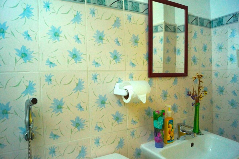 Bathroom 3, Madie's Place, Santa Rosa City