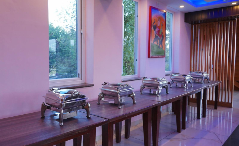 Others 5, Pink Park, Kangra