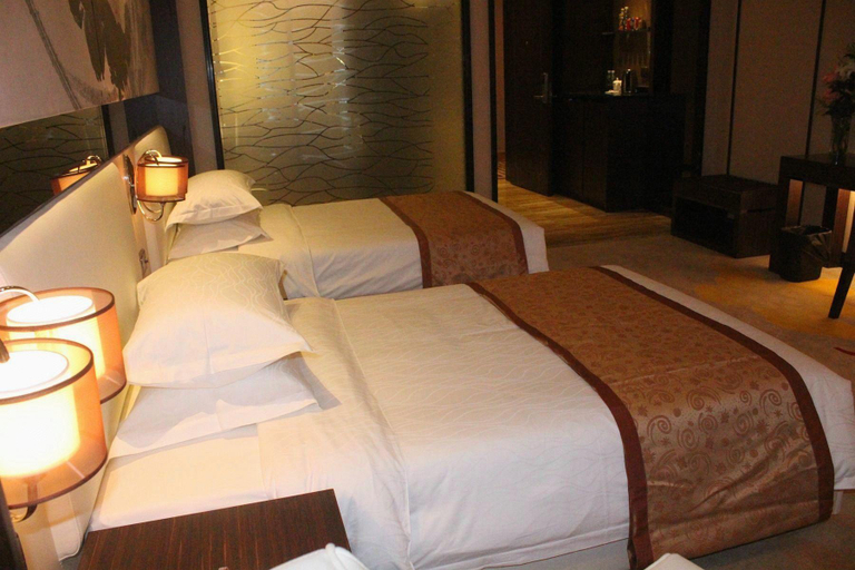 Bedroom 2, Zhuhai HongJingWan Hotel, Zhuhai