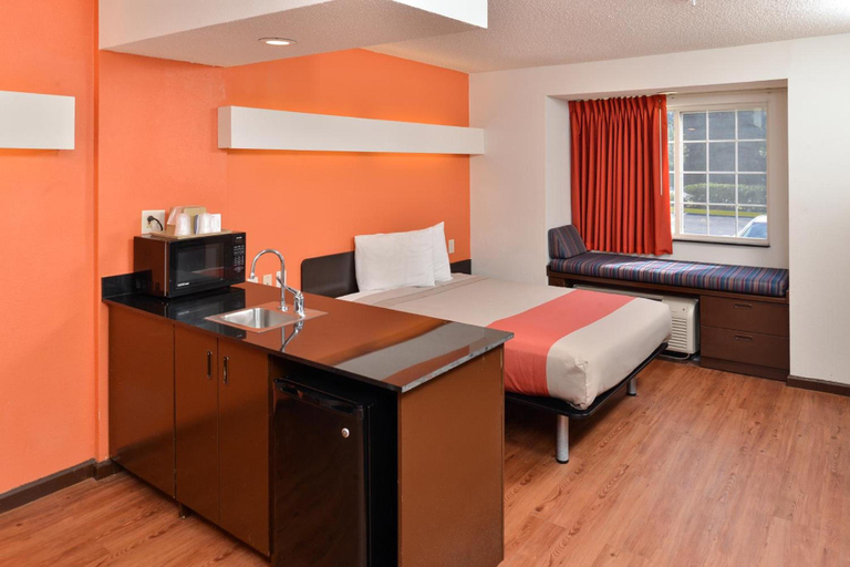 Others 5, Motel 6-Richburg, SC, Chester