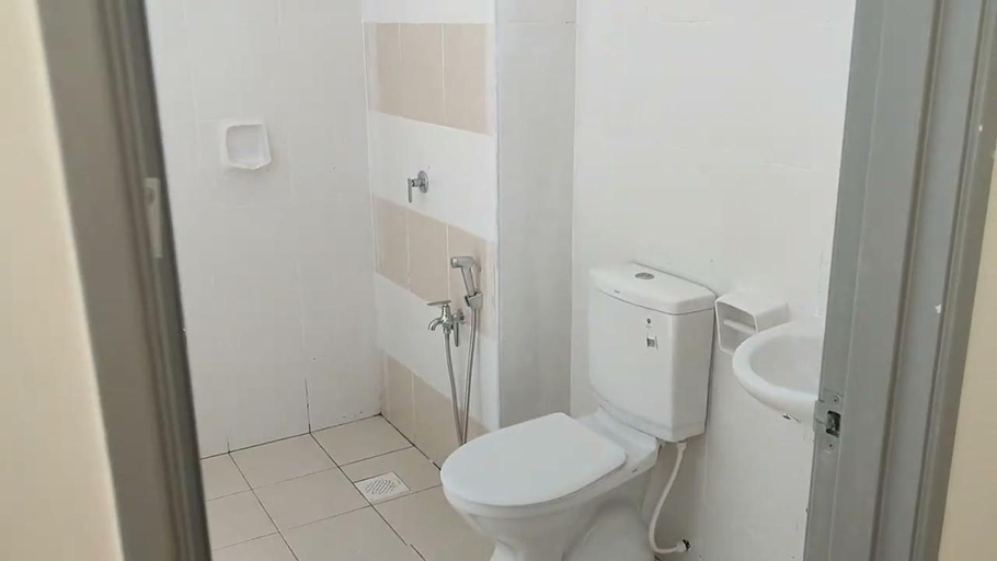 Bathroom 2, MAMA homestay, Kerian