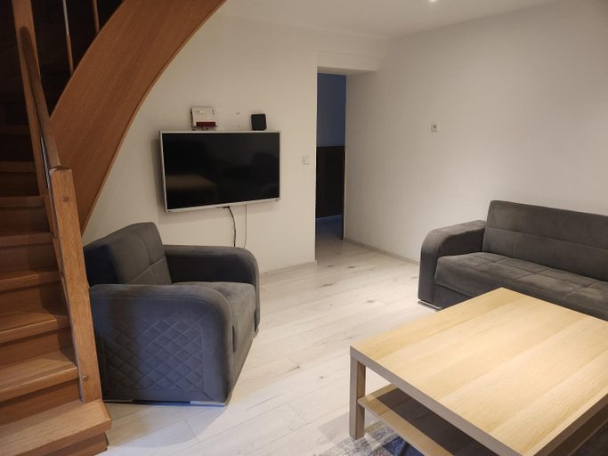 Others 3, Cosy House, Capellen