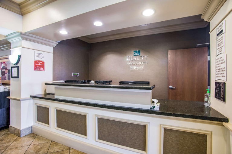 Public Area 2, Quality Inn Parsons North, Labette