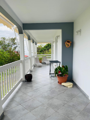 Facilities, Ponm Siret, Bouillante