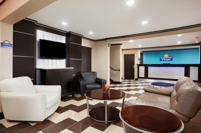 Public Area, Days Inn & Suites by Wyndham Conroe North, Montgomery