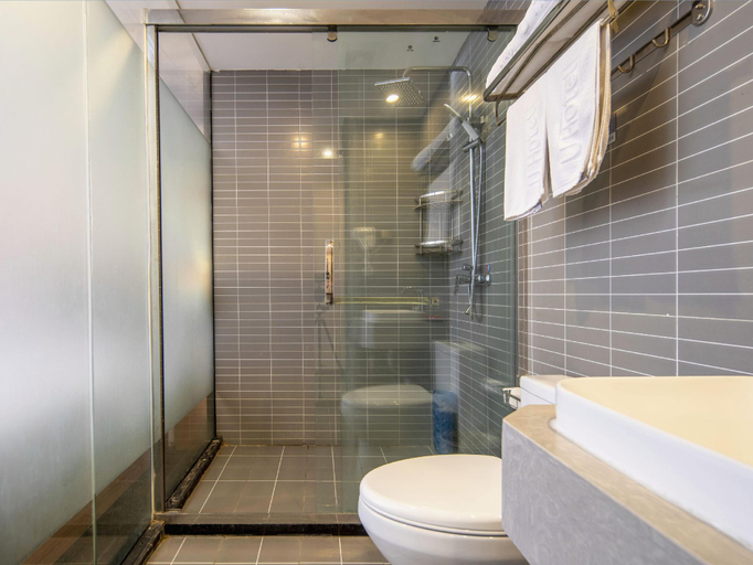 Bathroom 3, Thank Inn Hotel Hebei Baoding Wangdu County Bus Station, Baoding