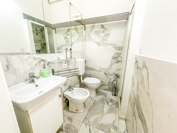 Others 4, B&B Al Parco, Trieste