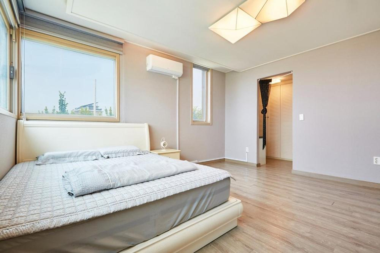 Bedroom 2, Daebudo Grace Ocean View Private House, Hwaseong