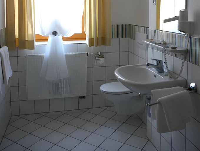 Bathroom 3, Gasthof zur Post, Forchheim