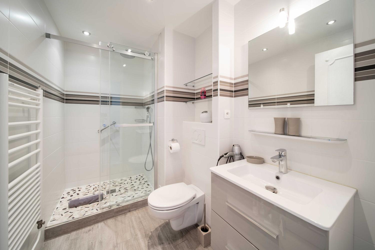 2, Renovated apartment 155m2 3BR6p - Cannes Palm Beach, Alpes-Maritimes