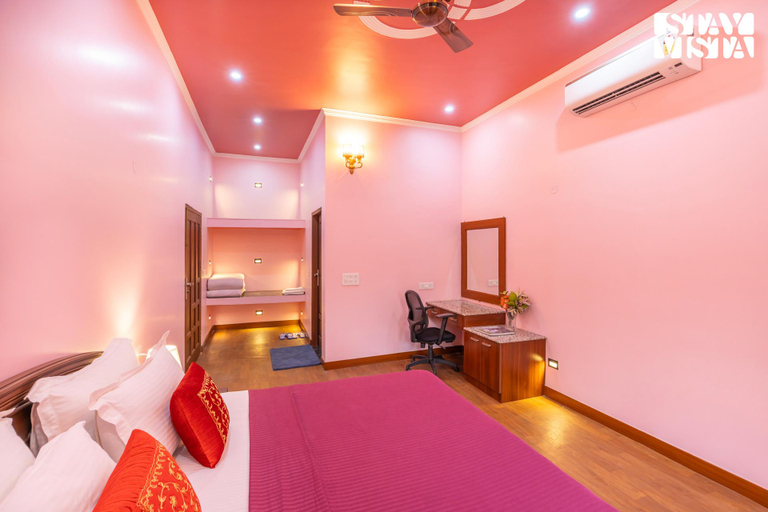 Bedroom 2, StayVista at Maple Farms with Pool, BBQ & Bonfire, Gurgaon