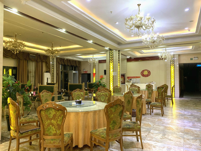 Food & Drinks 4, Xinyuedujiudian, Changji Hui