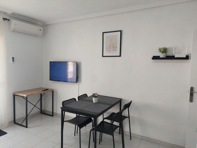 Others 3, 2-bedroom apartment-close to beaches and center, Alicante