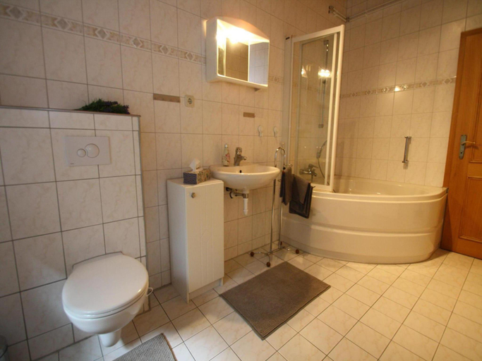 Bathroom 3, Doppelhaushalfte, Glave, Rostock