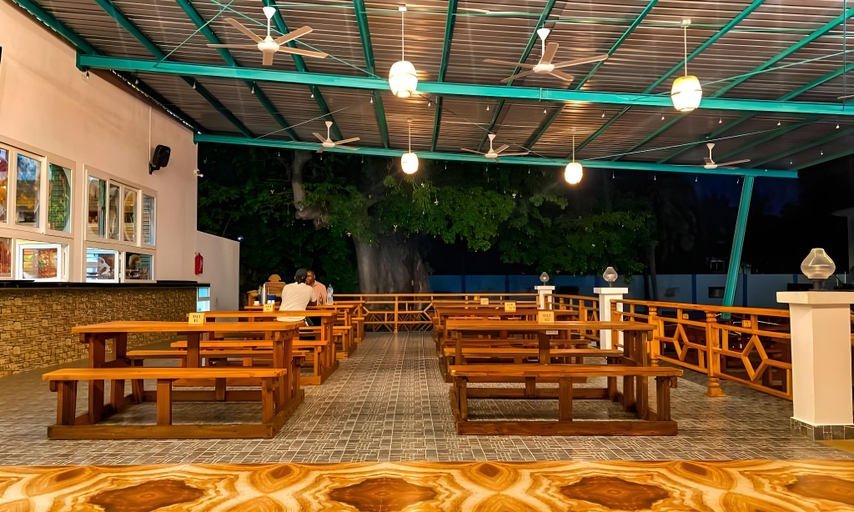 Food & Drinks, Sun N Sand Beach Resort, Temeke