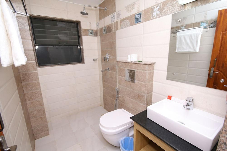 Bathroom, Hotel Water Tower, Bagmati