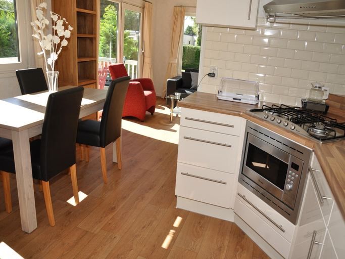 Others 4, Chalet in Parc de Kievit With Private Garden, Baarle-Nassau