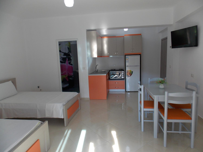 Others 2, Guest house Vila Bega, Sarandës