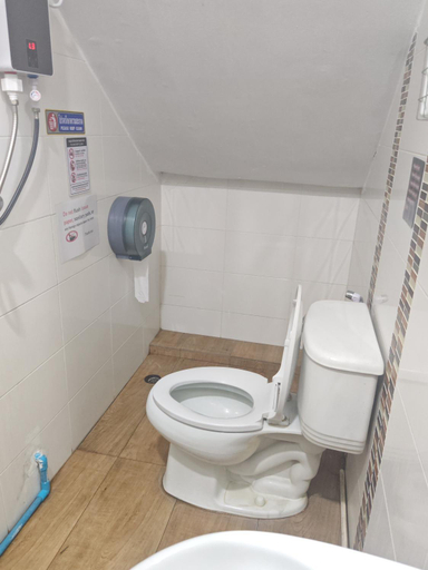Bathroom 4, TJ Patong Hotel, Phuket Island