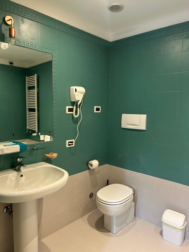 Bathroom 4, Locanda del Ghetto, Venezia